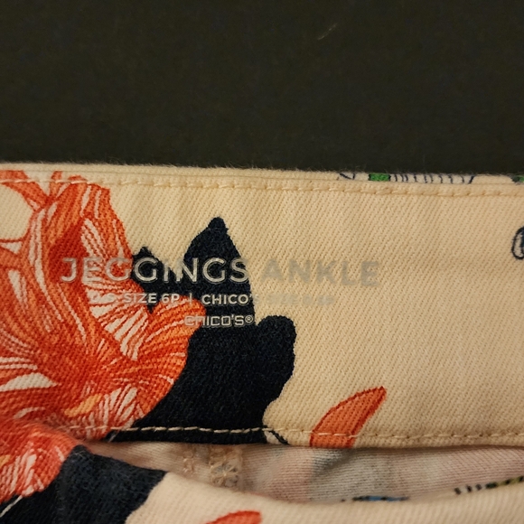 Preowned Chico Jeggings Ankle, Floral, Women's Size 0.5, USA 6P Good - Picture 13 of 14